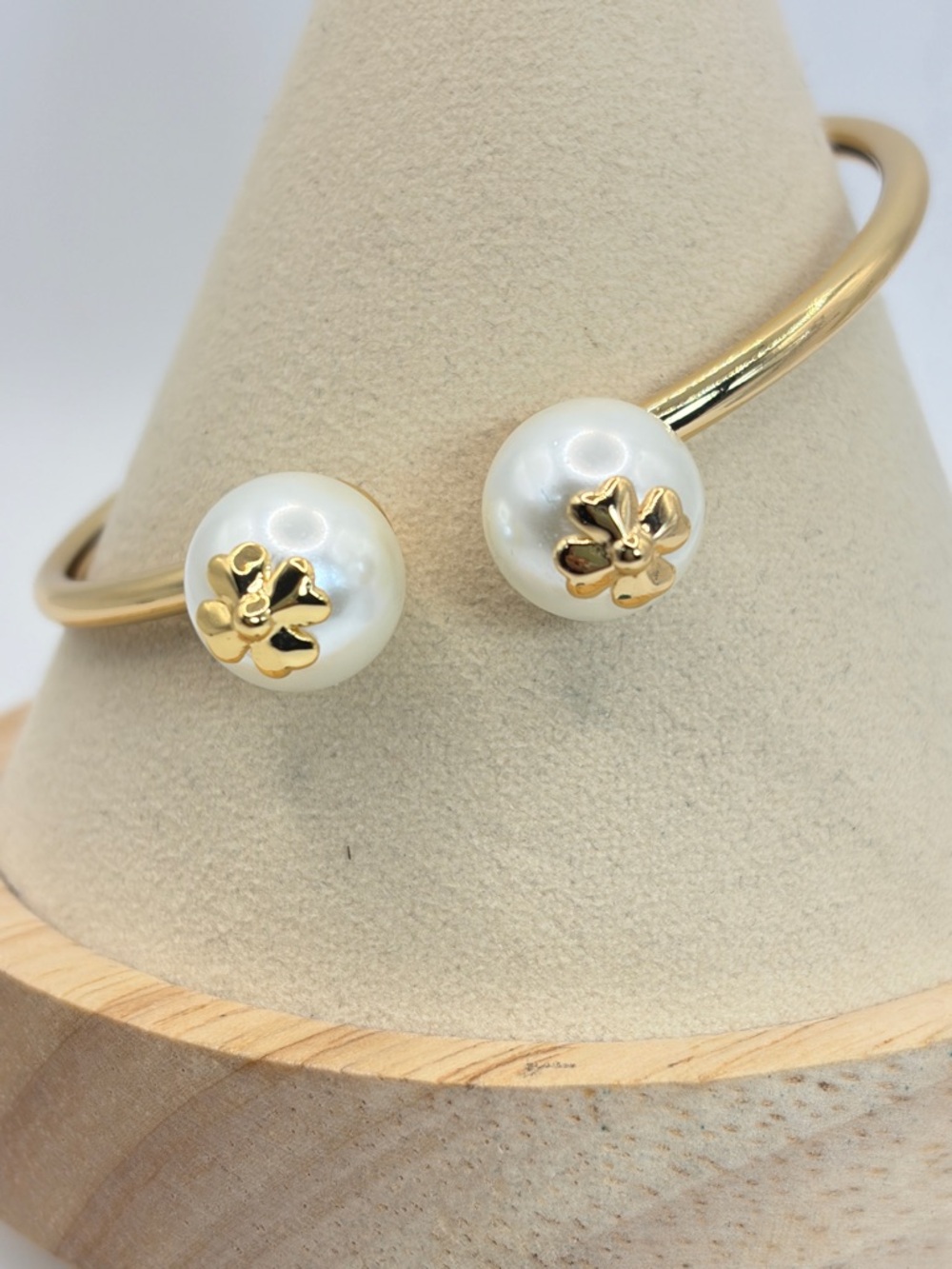 Kate spade Pearls On Pearls Flex Cuff (15)